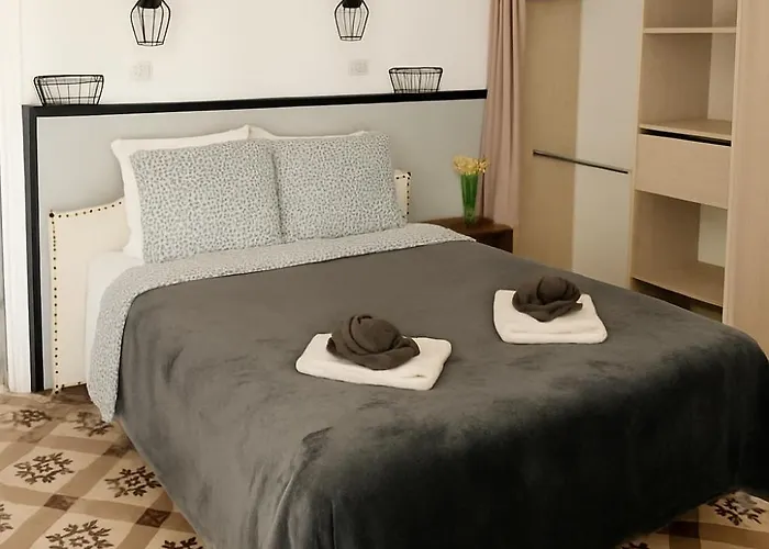 Maison Julia Bord De - 2 - Piscine Partagée - Parking - Bbq - Draps Inclus * Sainte-Maxime